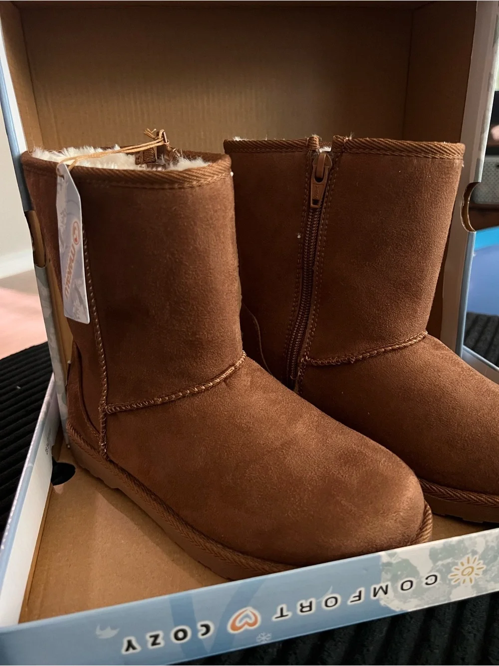 Girl size 1 Suede boots